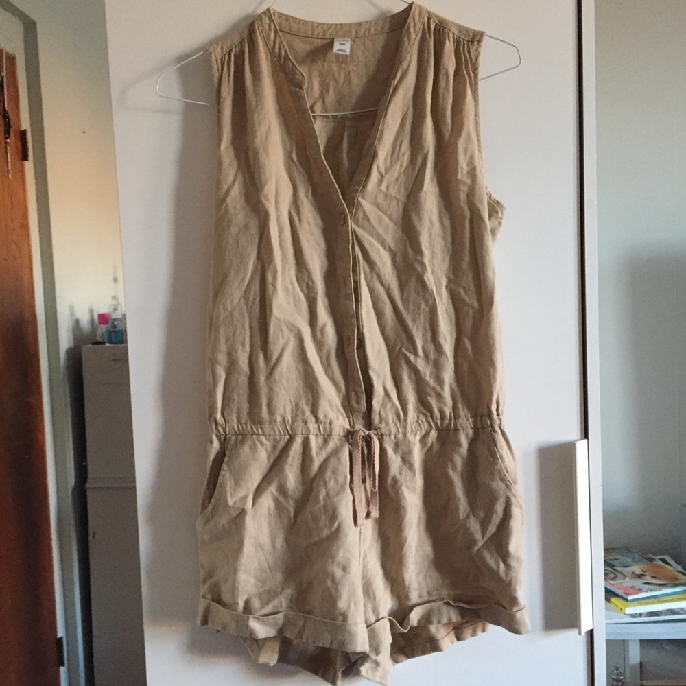 Cream/Peachy Romper